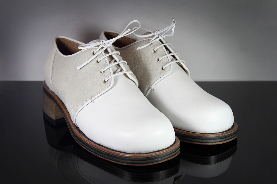 KD Signature Brogue White Pony & Calf Leather (Buy online at LN-CC)