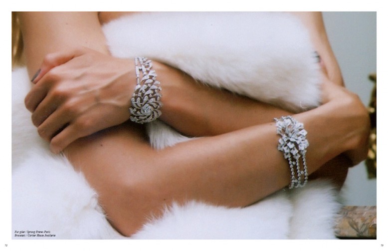 Fur gilet / Sprung Frères Paris  Bracelets / Cartier Haute Joaillerie