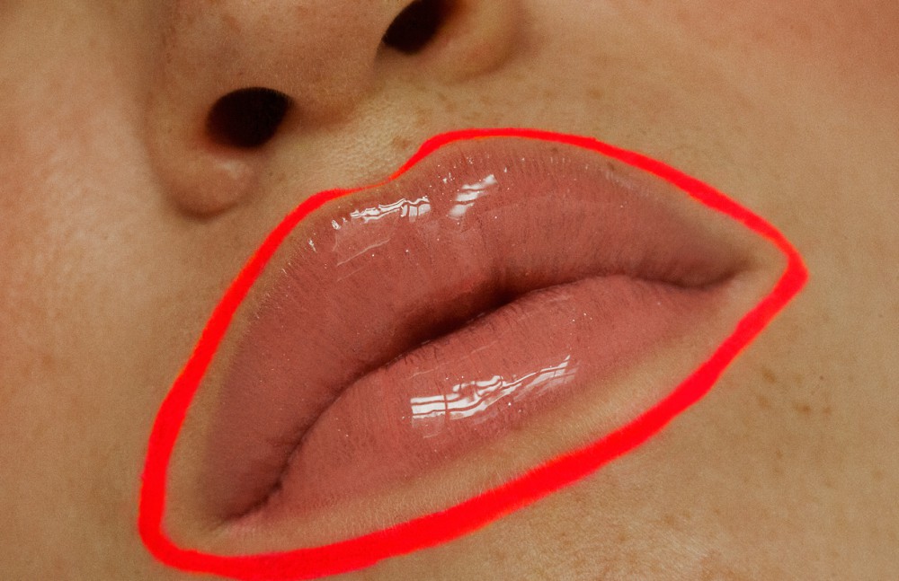 NARS Cosmetics Face / Sheer Glow Foundation Lips / Velvet Lip Liner in “Costa Smeralda” & Lip Gloss in “Chelsea Girls”