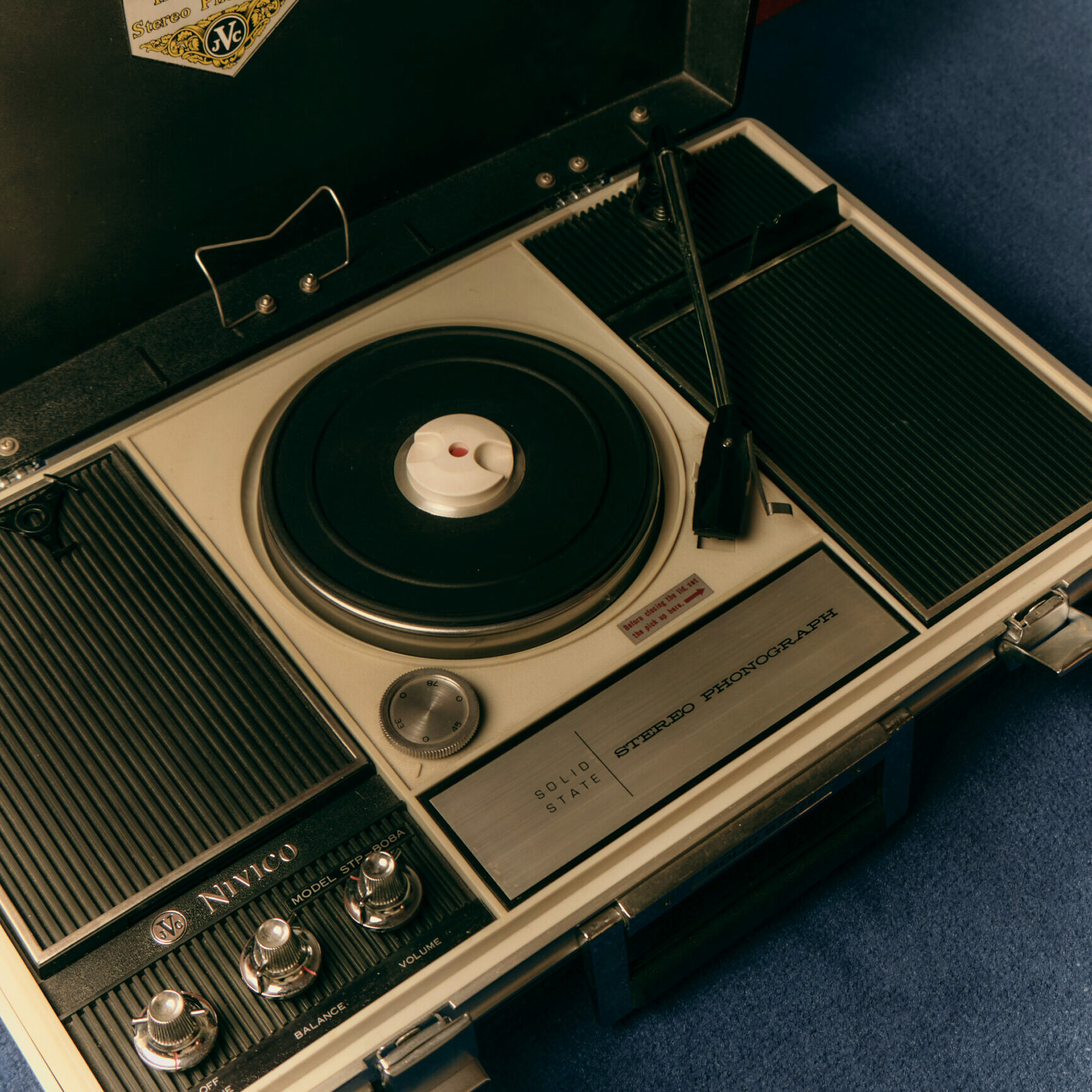 togetherness | re/done x oda paris