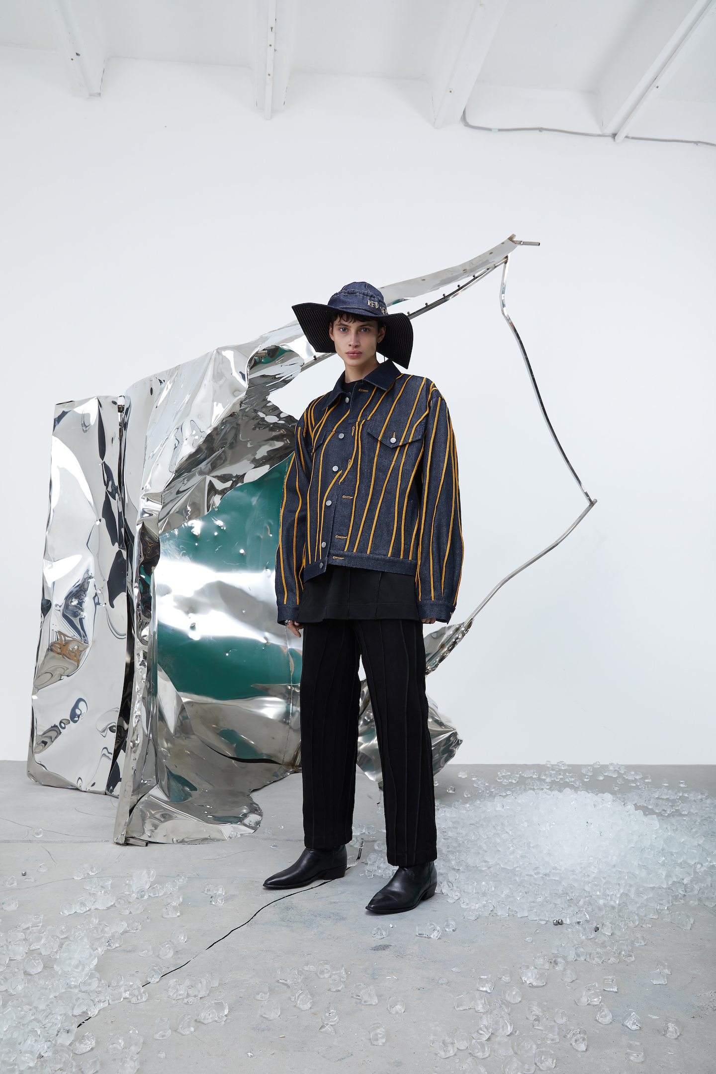 vacation euphoria | red september ss22