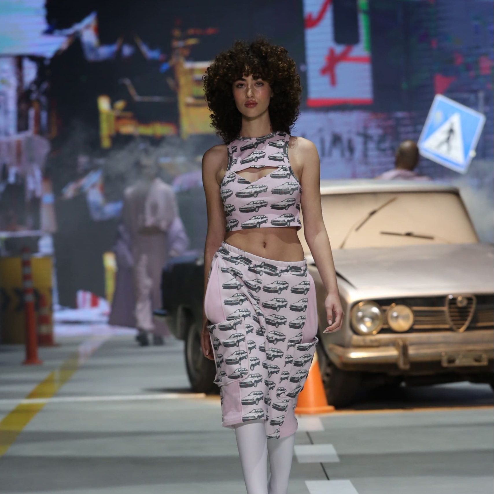 fashion that tells a story | kornit fashion week tel aviv 2022