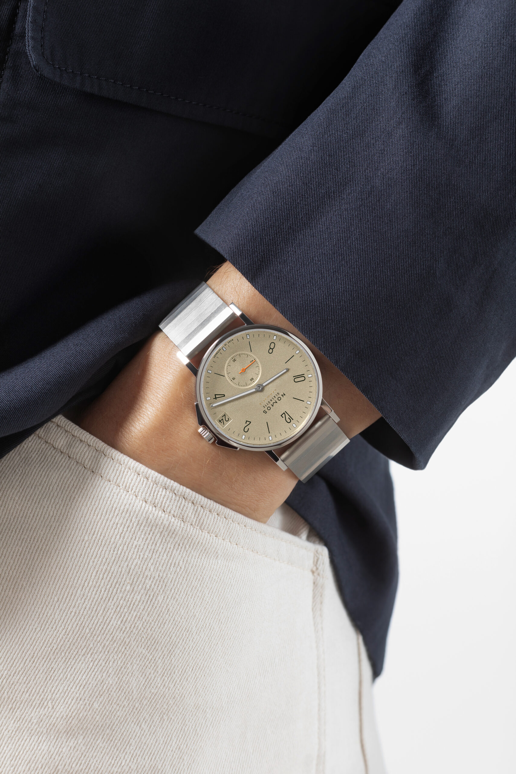 NOMOS Glash tte Sch n Magazine