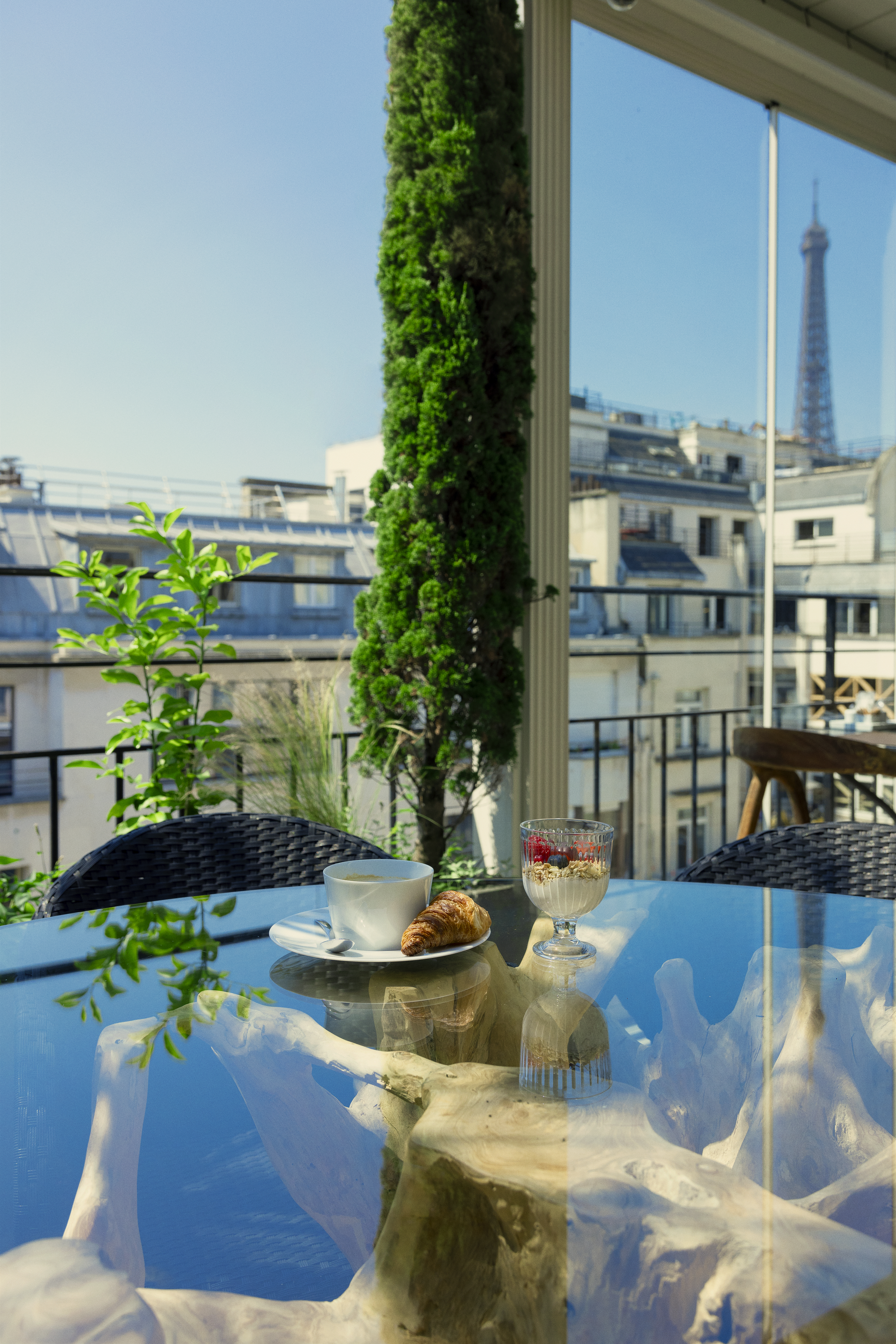 breakfast with a view | juliana hotel paris