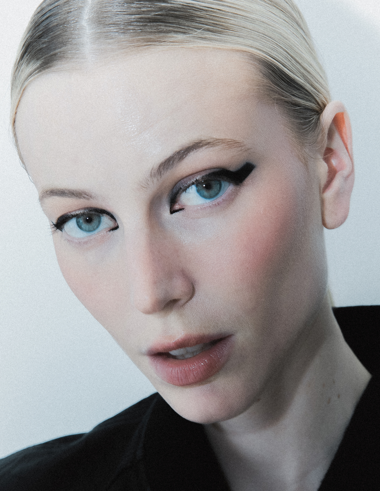 dim light, cold work