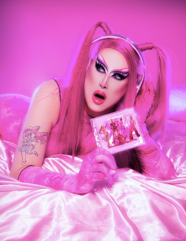 curated | sisi superstar