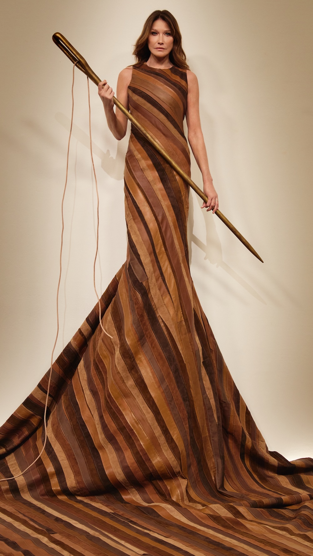 TOD’S_WOMEN’S_COLLECTION_FW25-26_ART_INSTALLATION_(1)