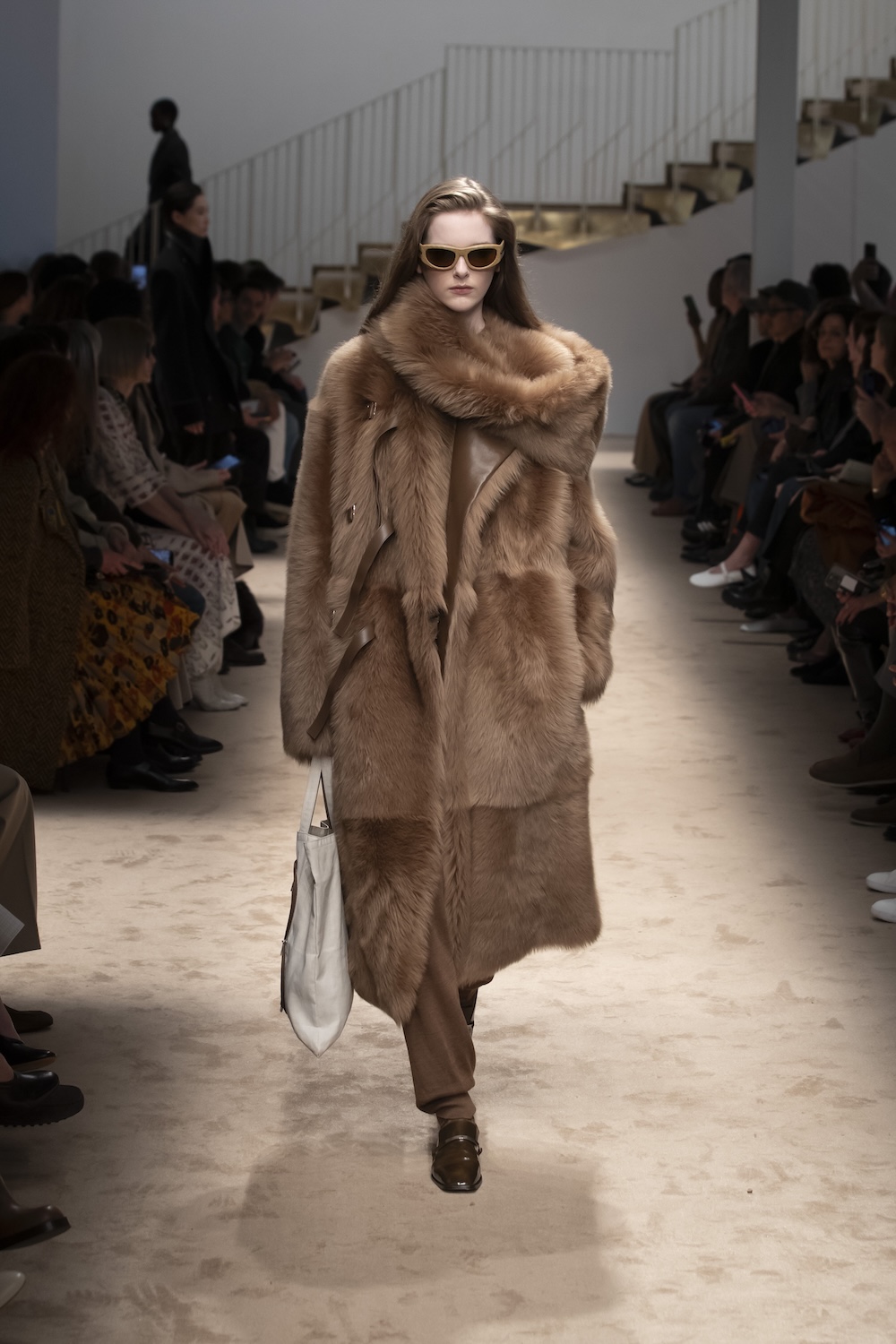 TOD’S_WOMEN’S_FW_25-26_LOOK_12