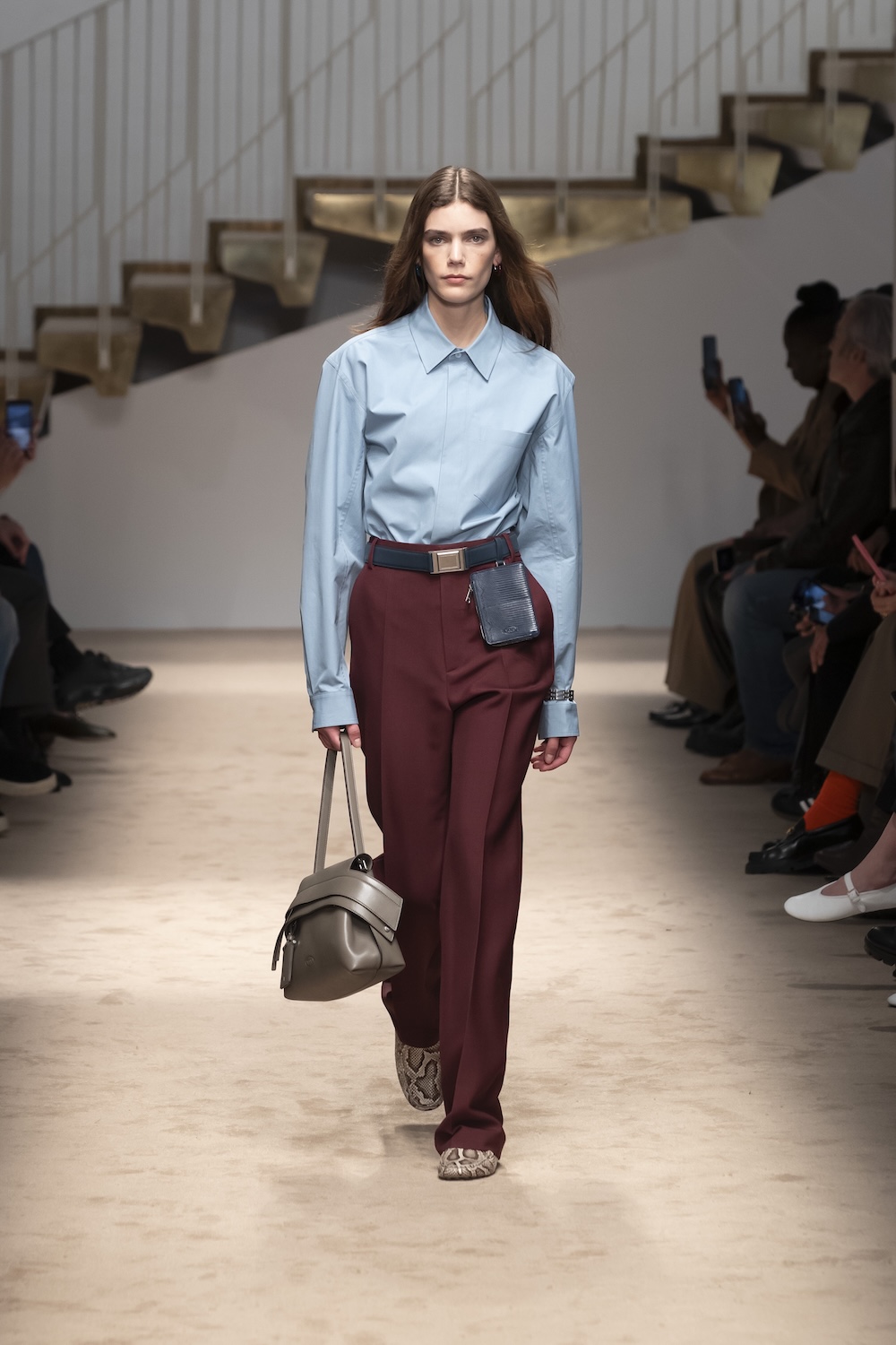 TOD’S_WOMEN’S_FW_25-26_LOOK_2