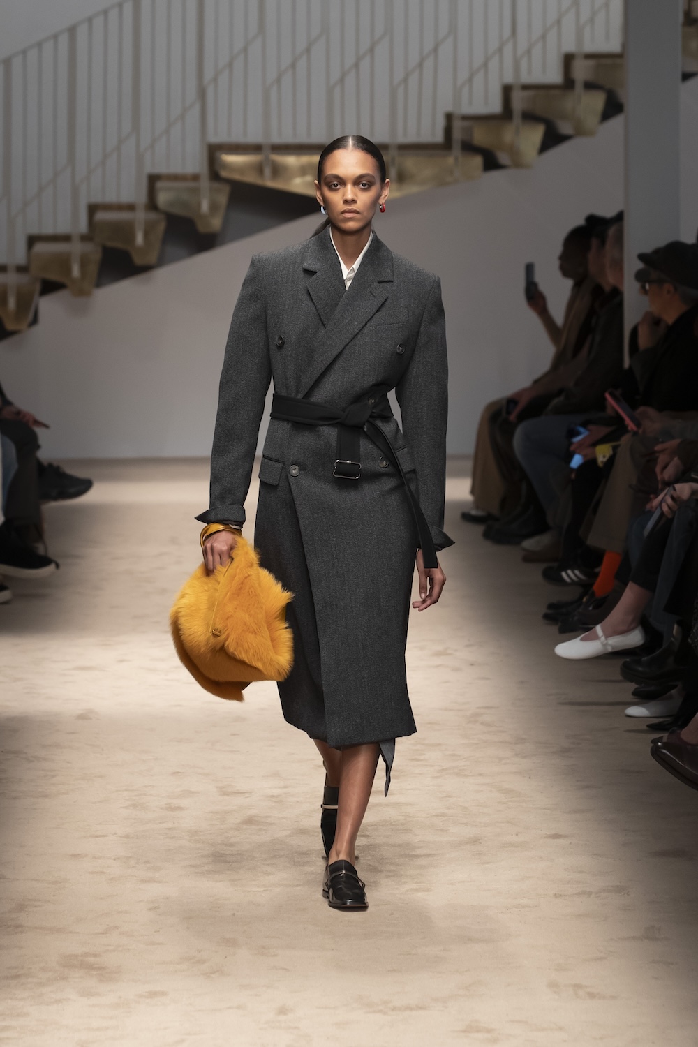 TOD’S_WOMEN’S_FW_25-26_LOOK_33