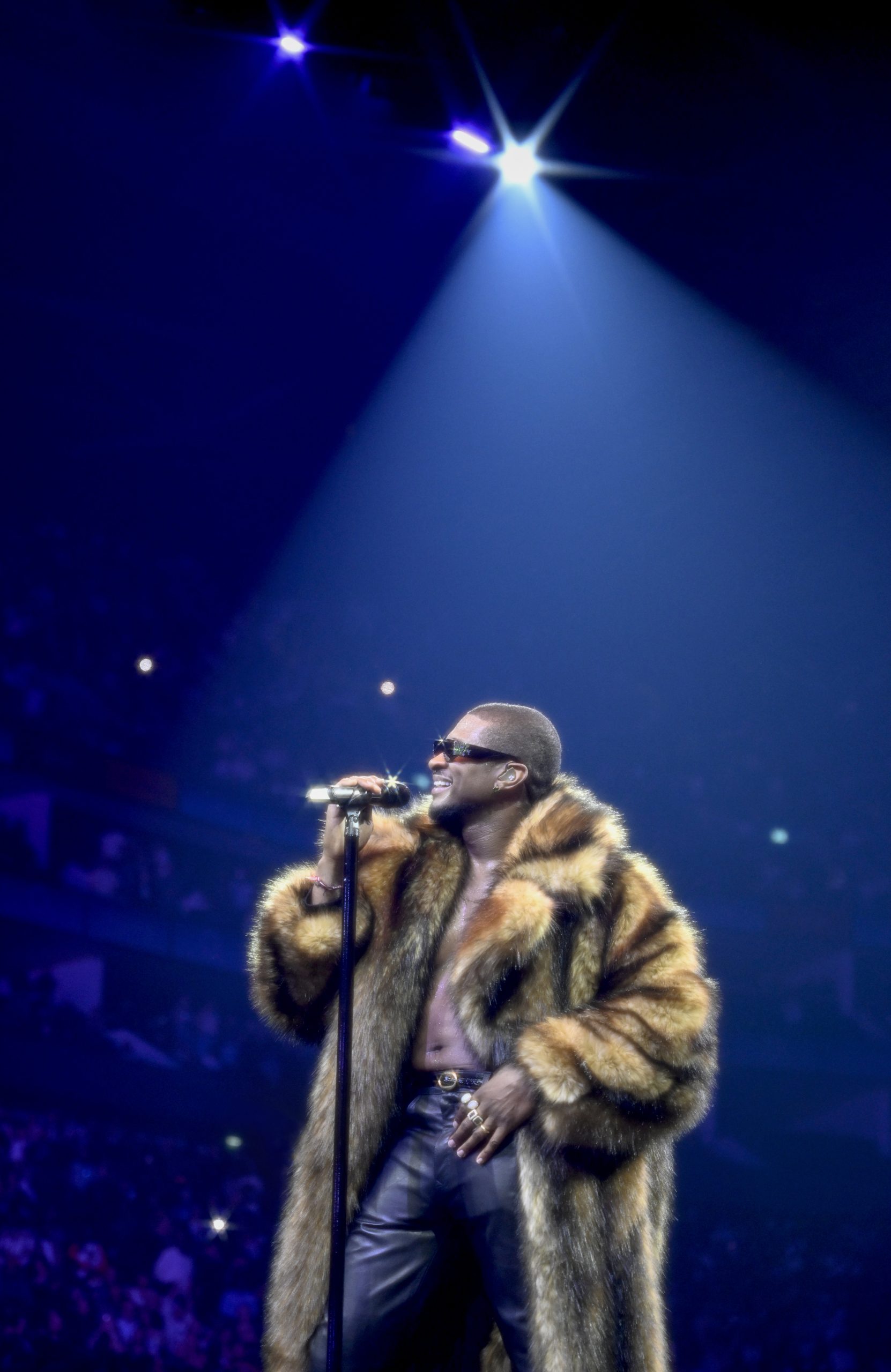 LONDON, ENGLAND - APRIL 01: Usher performs on stage at The O2 Arena on April 01, 2025 in London, England. (Photo by Gareth Cattermole/Getty Images For Usher)