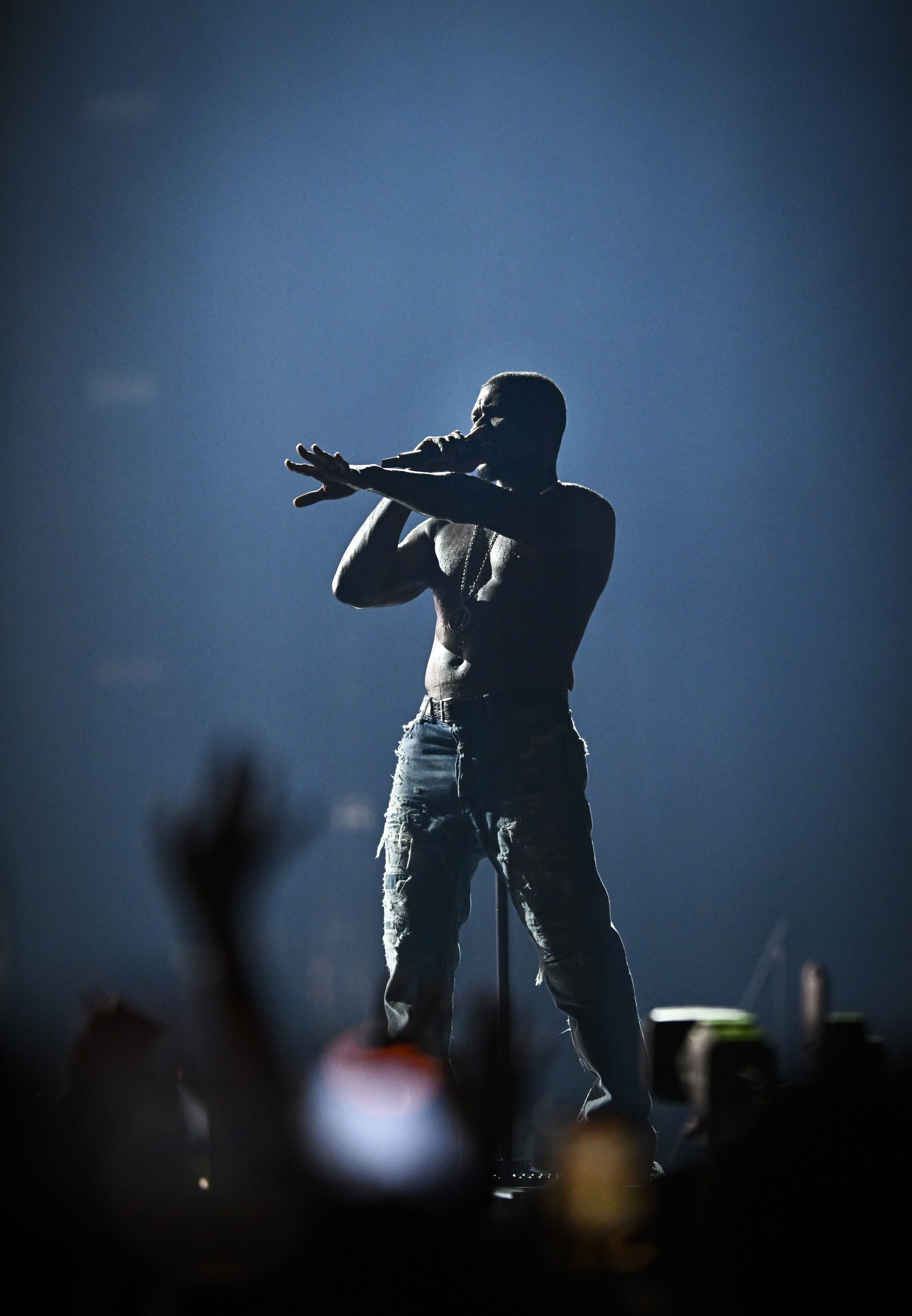 LONDON, ENGLAND - APRIL 01: Usher performs on stage at The O2 Arena on April 01, 2025 in London, England. (Photo by Gareth Cattermole/Getty Images For Usher)