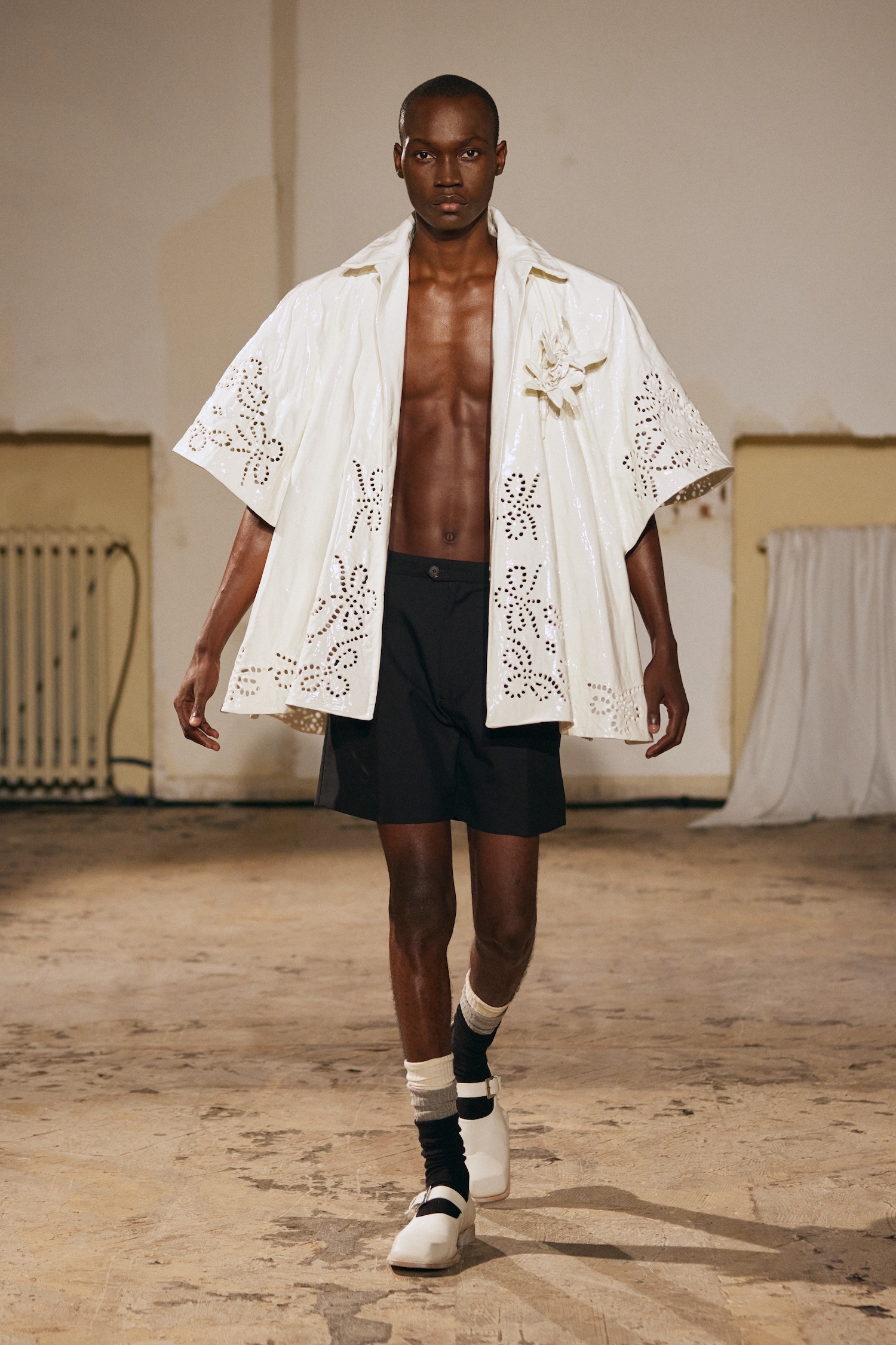 Egonlab_ss26_runway_press_look34