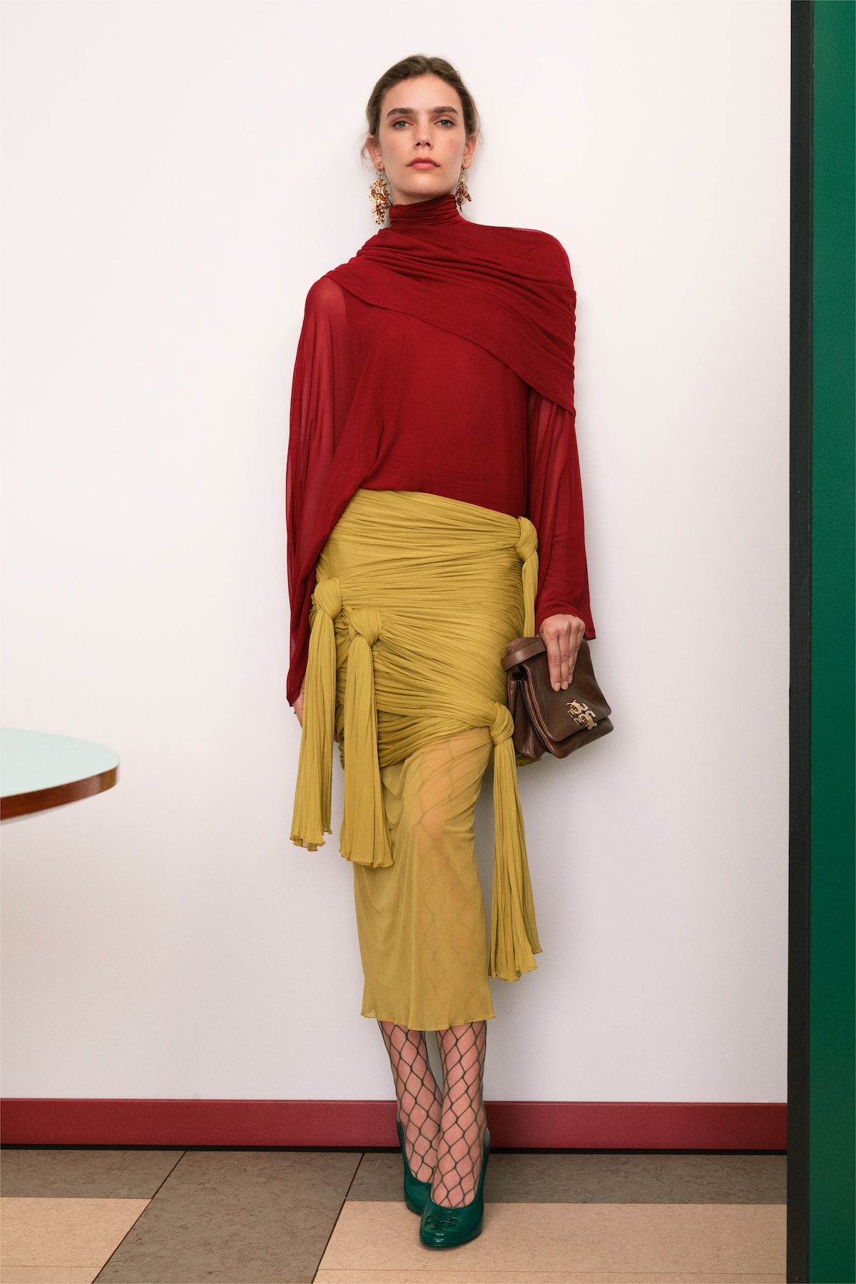 TB_RES26_LOOKBOOK_LOOK_09_2X3