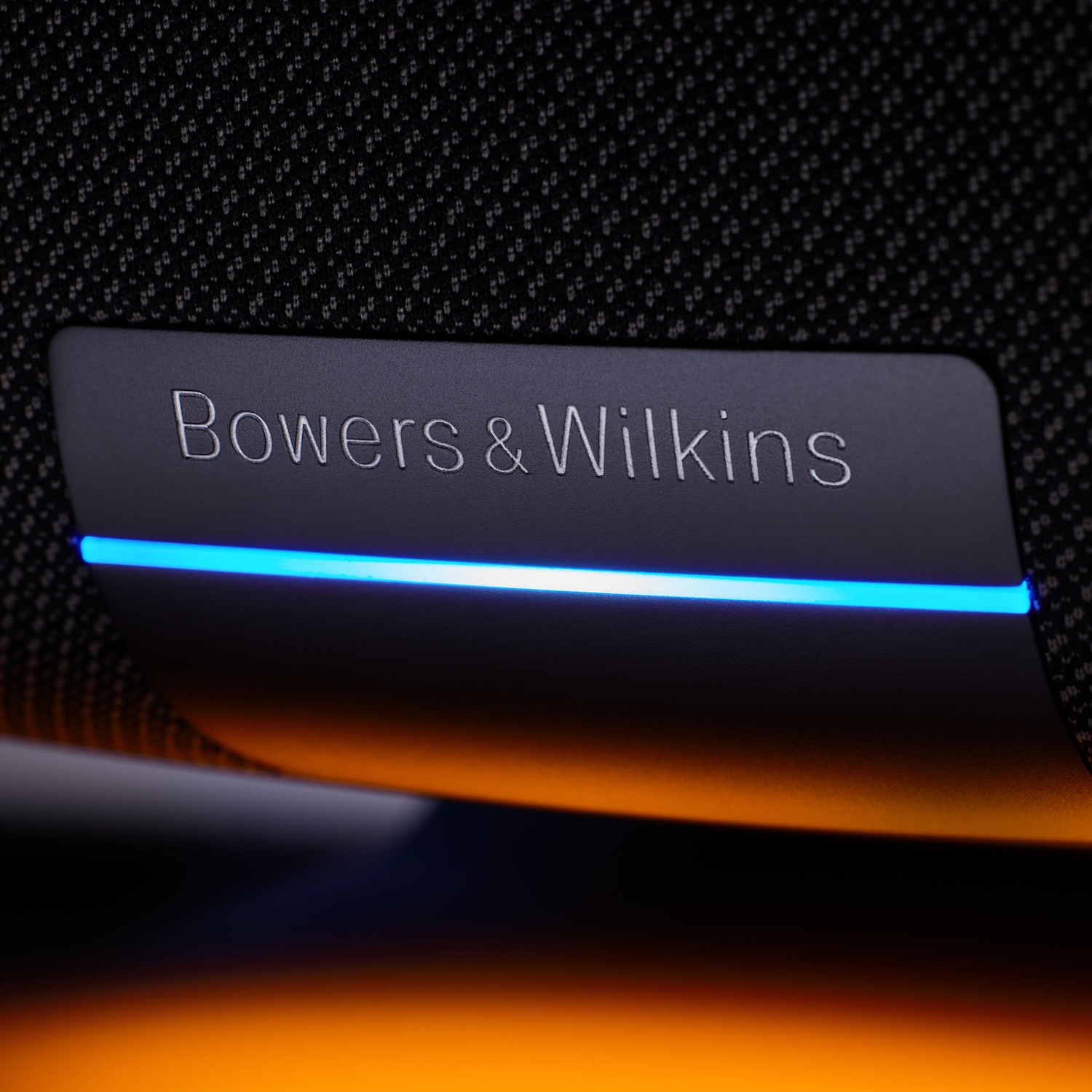 B&W – Zeppelin McLaren Edition Logo Panel Detail Beauty with Front Light – 1×1