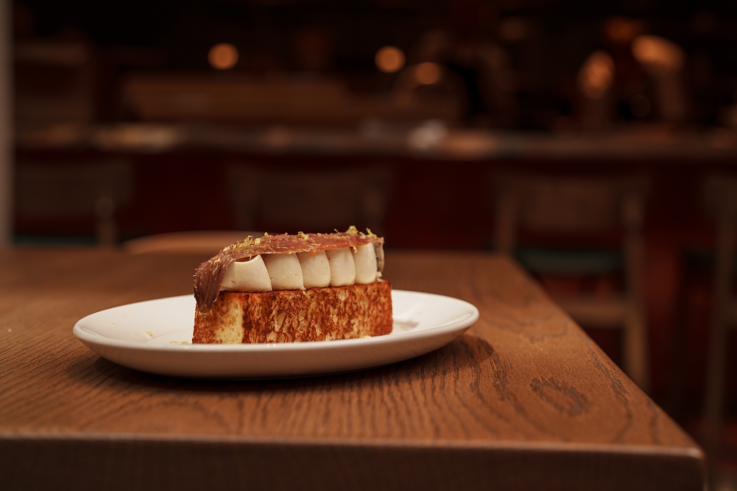 Cantabrian anchovy, smoked cheese brioche_LEGADO-183