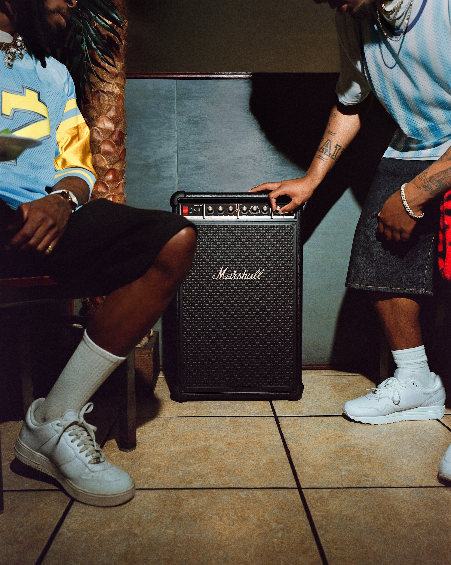 Marshall_C_black_Bromley750_999€4