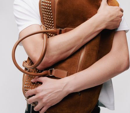 LOUBOUTIN_WINTER25_AD CAMPAIGN_07_1080x1350