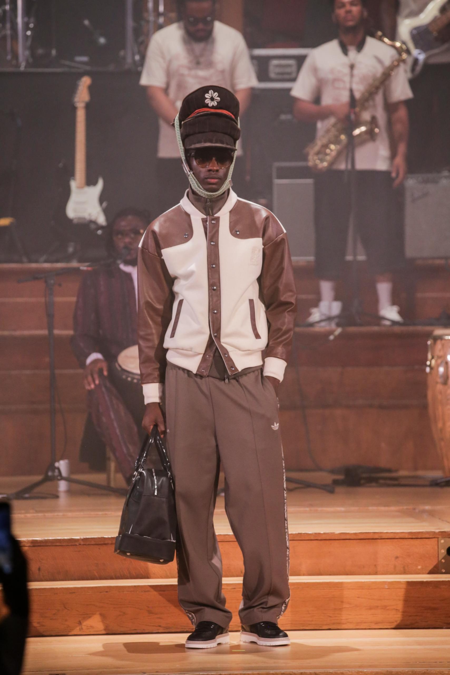 Schon-Magazine-Labrum-26-Lee-Scullion_220