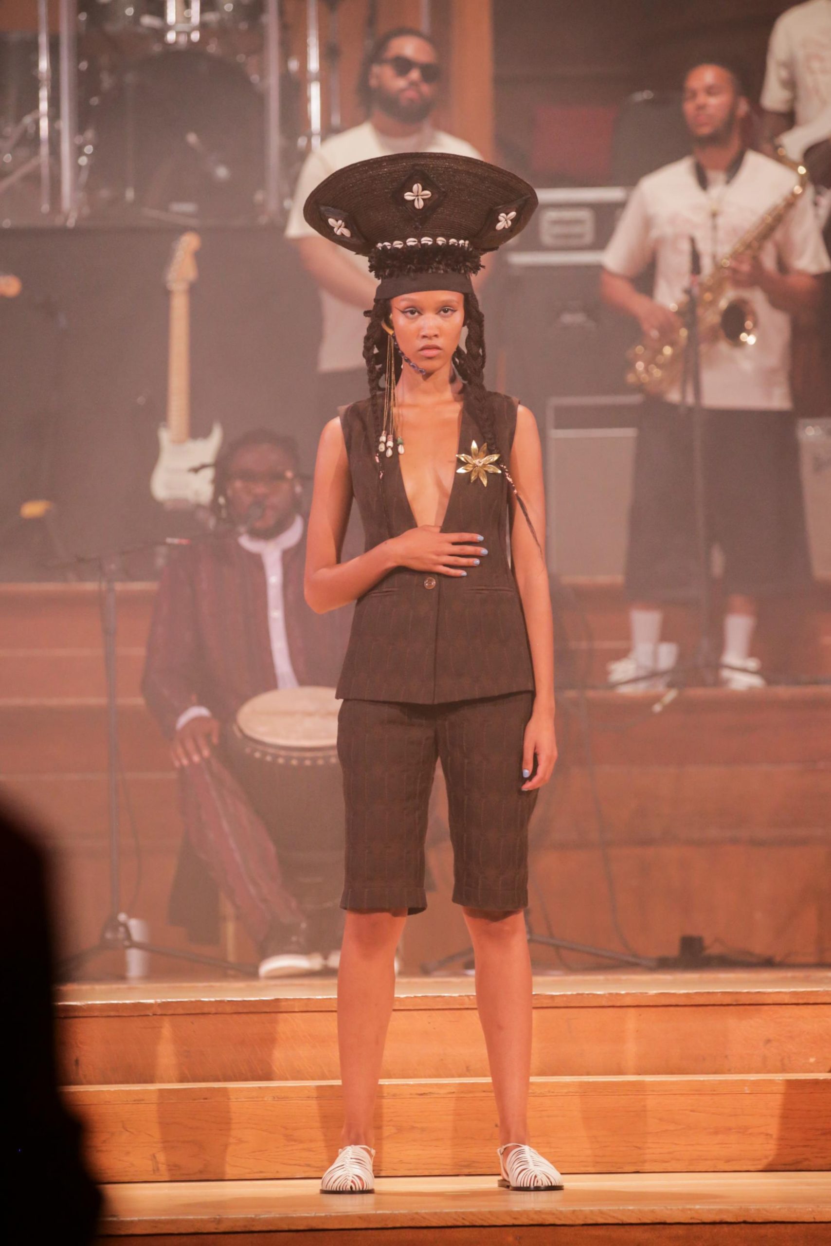 Schon-Magazine-Labrum-26-Lee-Scullion_227