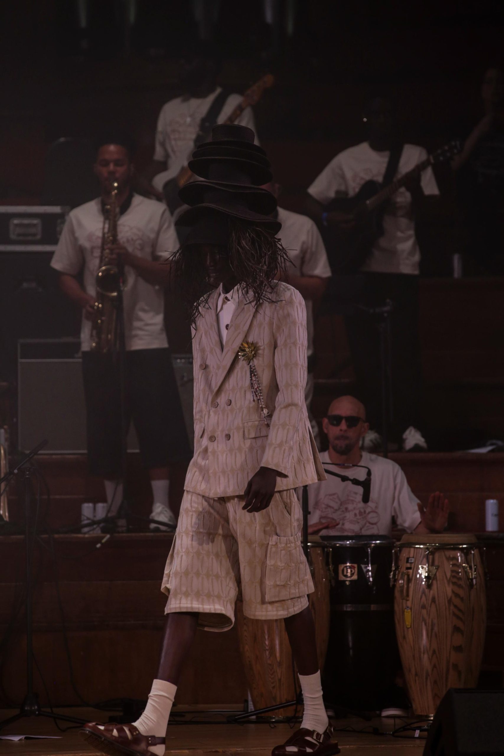 Schon-Magazine-Labrum-26-Lee-Scullion_250