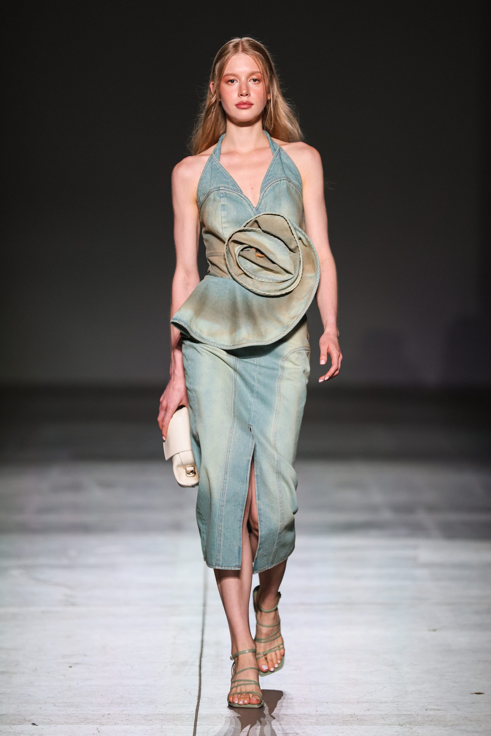 UFW_SS26_NADYA DZYAK_catwalk_credits_Andriy_ Sokolov-14