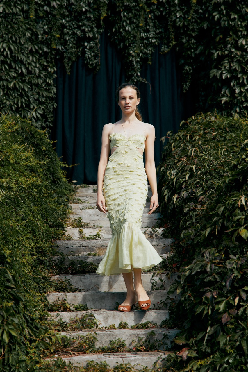 UFW_SS26_TG_Botanical_presentation_credits_Anastasia Purik-5 Large