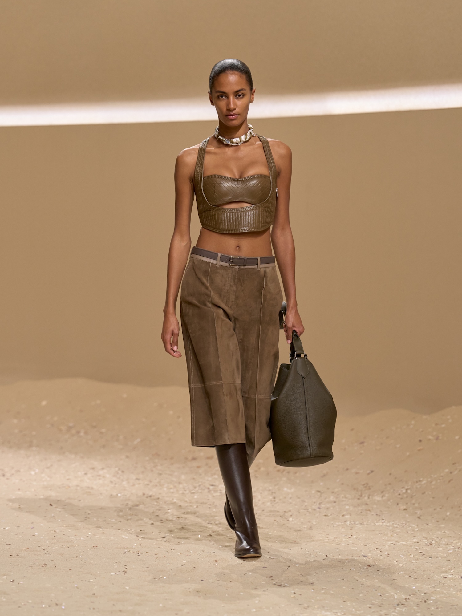 HERMES_WRTW_SS26_Runway_FilippoFior_24