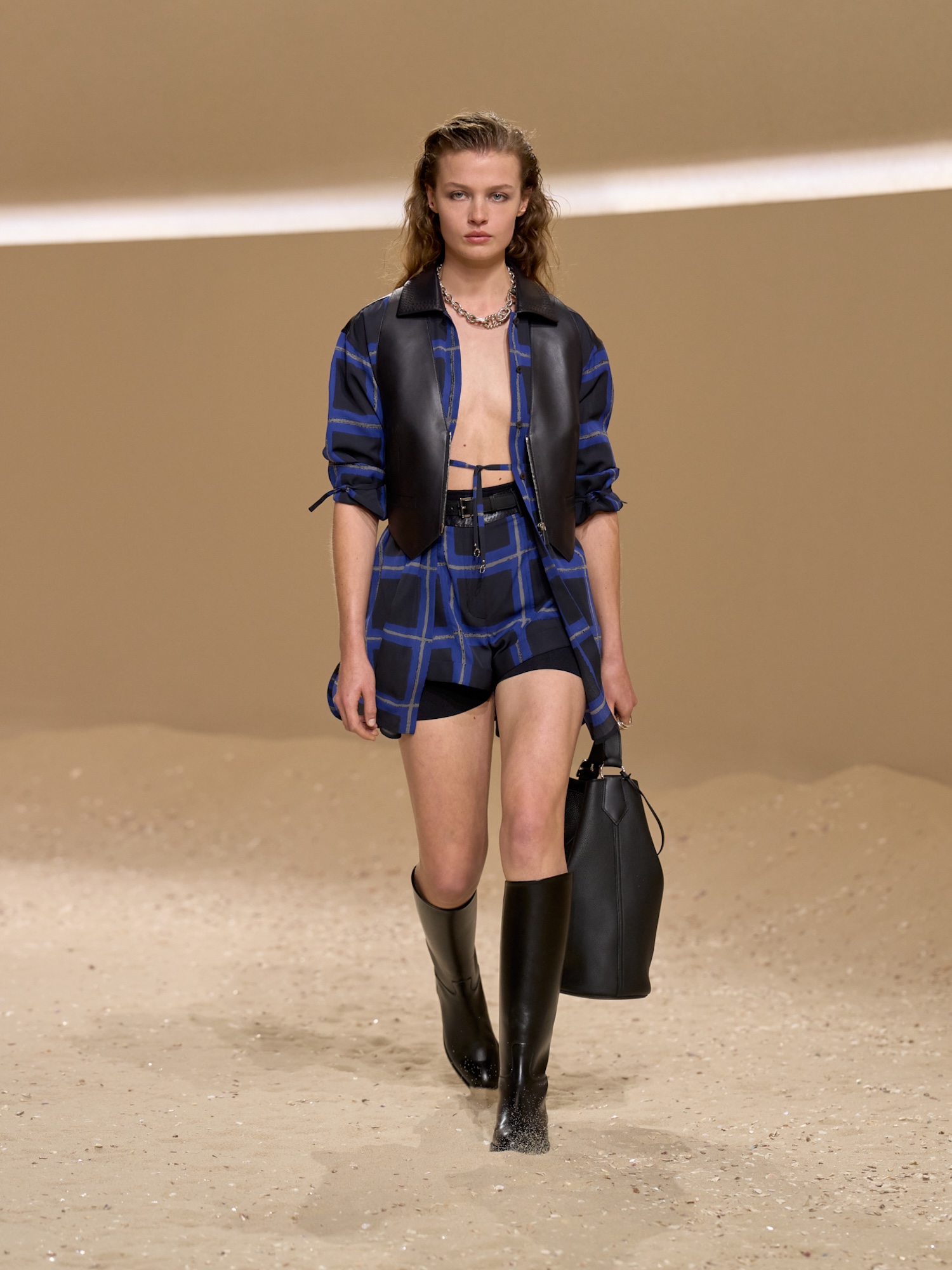 HERMES_WRTW_SS26_Runway_FilippoFior_43