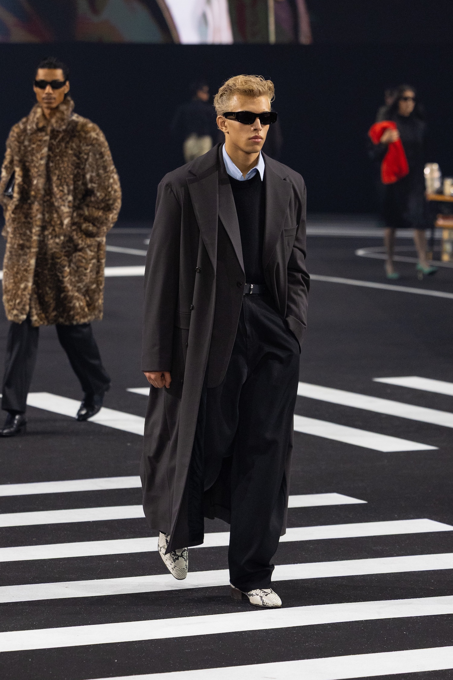 WillyChavarria_fw26_runway_Press_look017